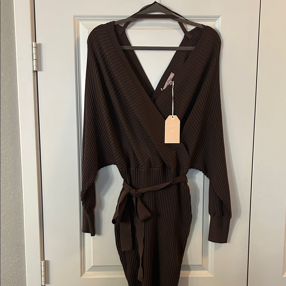 NEW LISTING! NWT Brown Ribbed Wrap Dress
